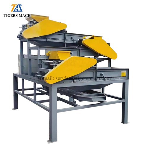 Macchina per schiacciare le mandorle